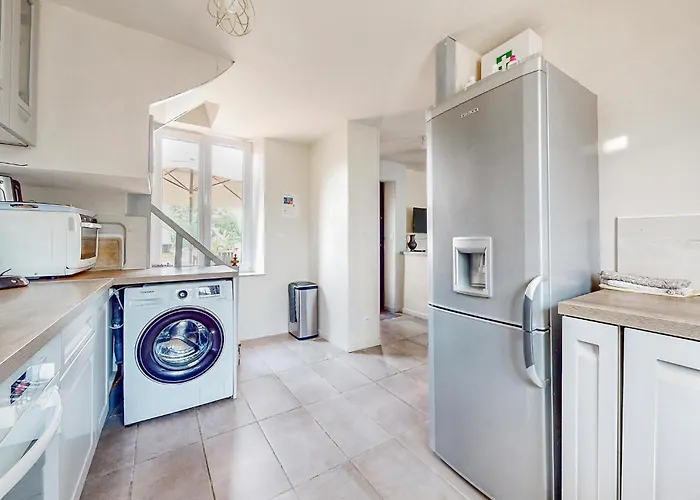 4 Bedroom Gorgeous In Saint-vaast-d'equiquev Сasa de vacaciones