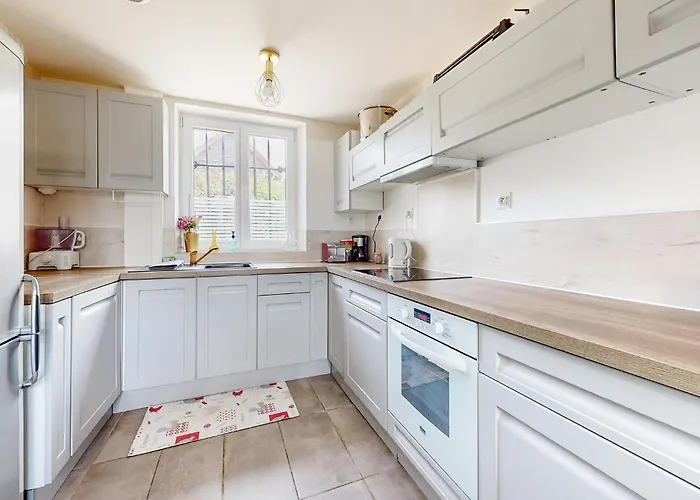 4 Bedroom Gorgeous In Saint-vaast-d'equiquev Сasa de vacaciones *