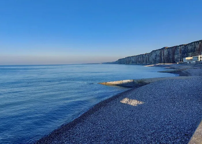 Сasa de vacaciones 4 Bedroom Gorgeous In Saint-vaast-d'equiquev *